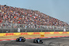 GP STATI UNITI, Alexander Albon (THA) Williams Racing FW46 e George Russell (GBR) Mercedes AMG F1 W15 battle for position.

20.10.2024. Formula 1 World Championship, Rd 19, United States Grand Prix, Austin, Texas, USA, Gara Day.

- www.xpbimages.com, EMail: requests@xpbimages.com © Copyright: Bearne / XPB Images