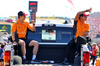 GP STATI UNITI, (L to R): Oscar Piastri (AUS) McLaren e Lando Norris (GBR) McLaren on the drivers' parade.

20.10.2024. Formula 1 World Championship, Rd 19, United States Grand Prix, Austin, Texas, USA, Gara Day.

- www.xpbimages.com, EMail: requests@xpbimages.com © Copyright: Batchelor / XPB Images