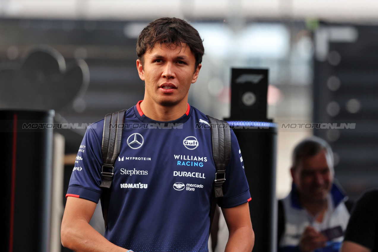 GP STATI UNITI, Alexander Albon (THA) Williams Racing.

17.10.2024. Formula 1 World Championship, Rd 19, United States Grand Prix, Austin, Texas, USA, Preparation Day.

 - www.xpbimages.com, EMail: requests@xpbimages.com © Copyright: Rew / XPB Images