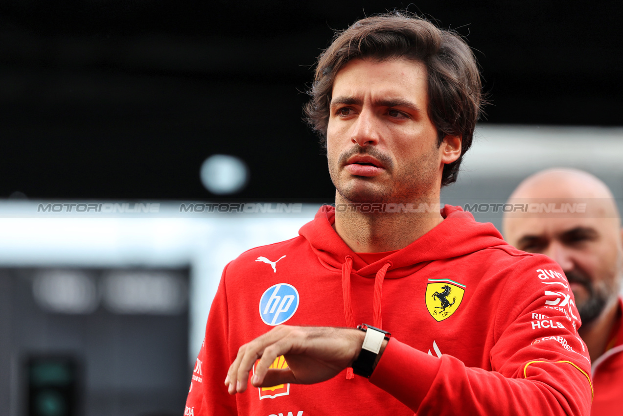 GP STATI UNITI, Carlos Sainz Jr (ESP) Ferrari.

17.10.2024. Formula 1 World Championship, Rd 19, United States Grand Prix, Austin, Texas, USA, Preparation Day.

 - www.xpbimages.com, EMail: requests@xpbimages.com © Copyright: Rew / XPB Images