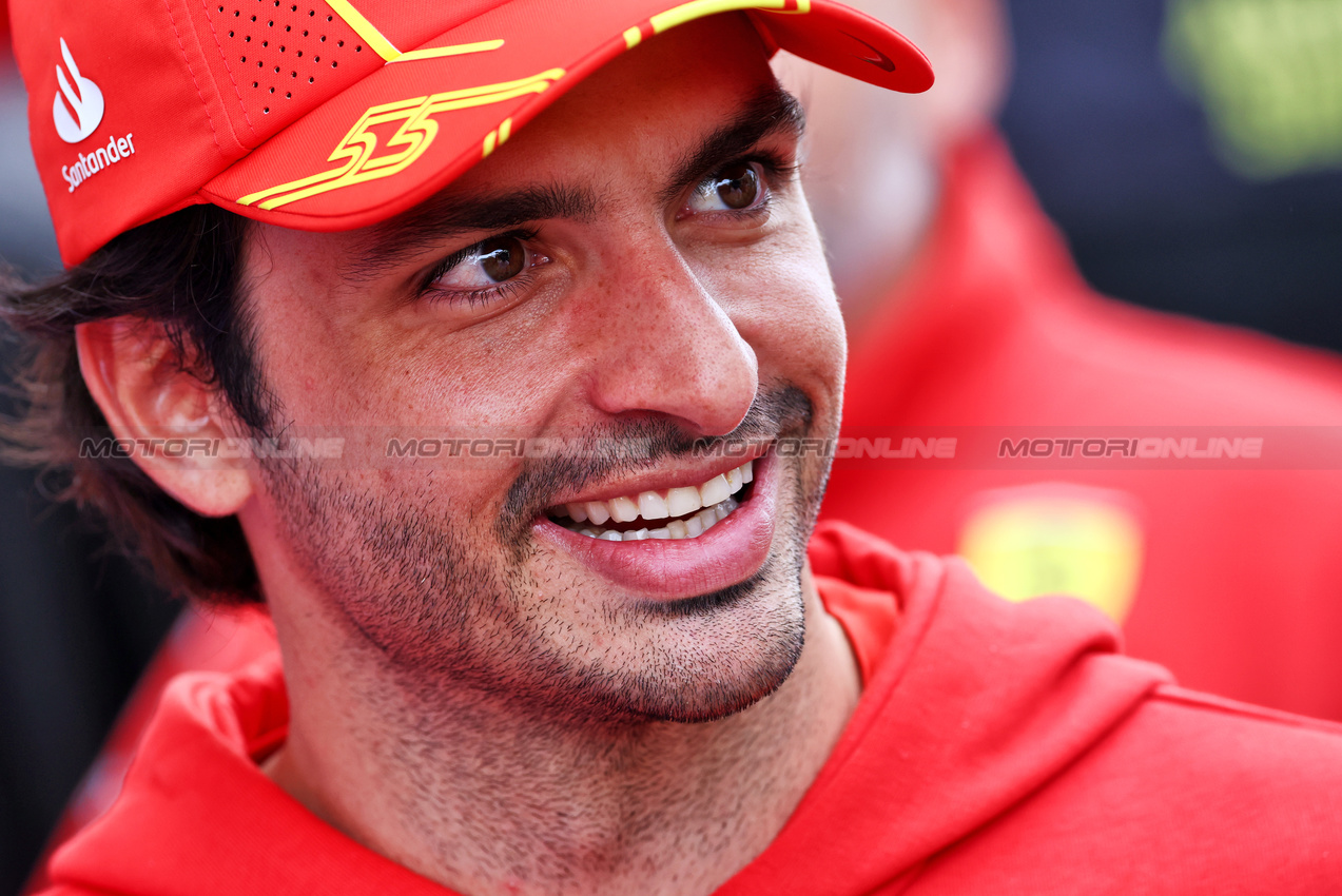 GP STATI UNITI, Carlos Sainz Jr (ESP) Ferrari.

17.10.2024. Formula 1 World Championship, Rd 19, United States Grand Prix, Austin, Texas, USA, Preparation Day.

 - www.xpbimages.com, EMail: requests@xpbimages.com © Copyright: Coates / XPB Images