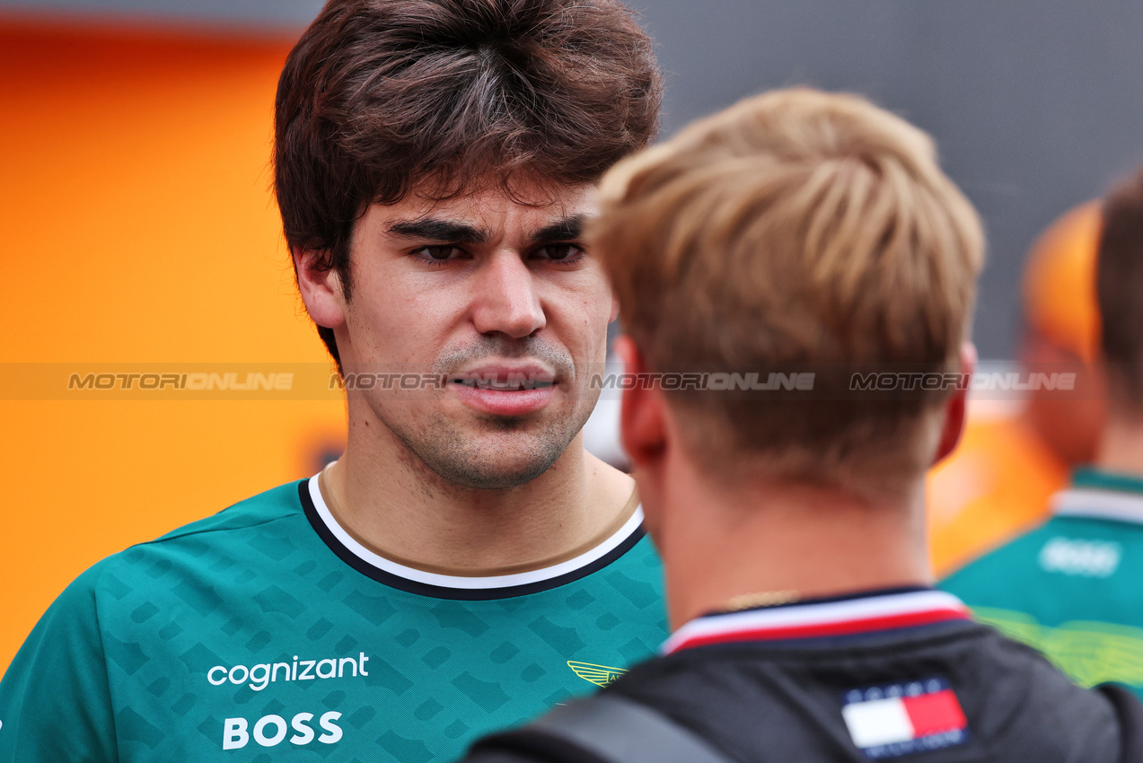 GP STATI UNITI, Lance Stroll (CDN) Aston Martin F1 Team with Mick Schumacher (GER) Mercedes AMG F1 Reserve Driver.

17.10.2024. Formula 1 World Championship, Rd 19, United States Grand Prix, Austin, Texas, USA, Preparation Day.

 - www.xpbimages.com, EMail: requests@xpbimages.com © Copyright: Rew / XPB Images