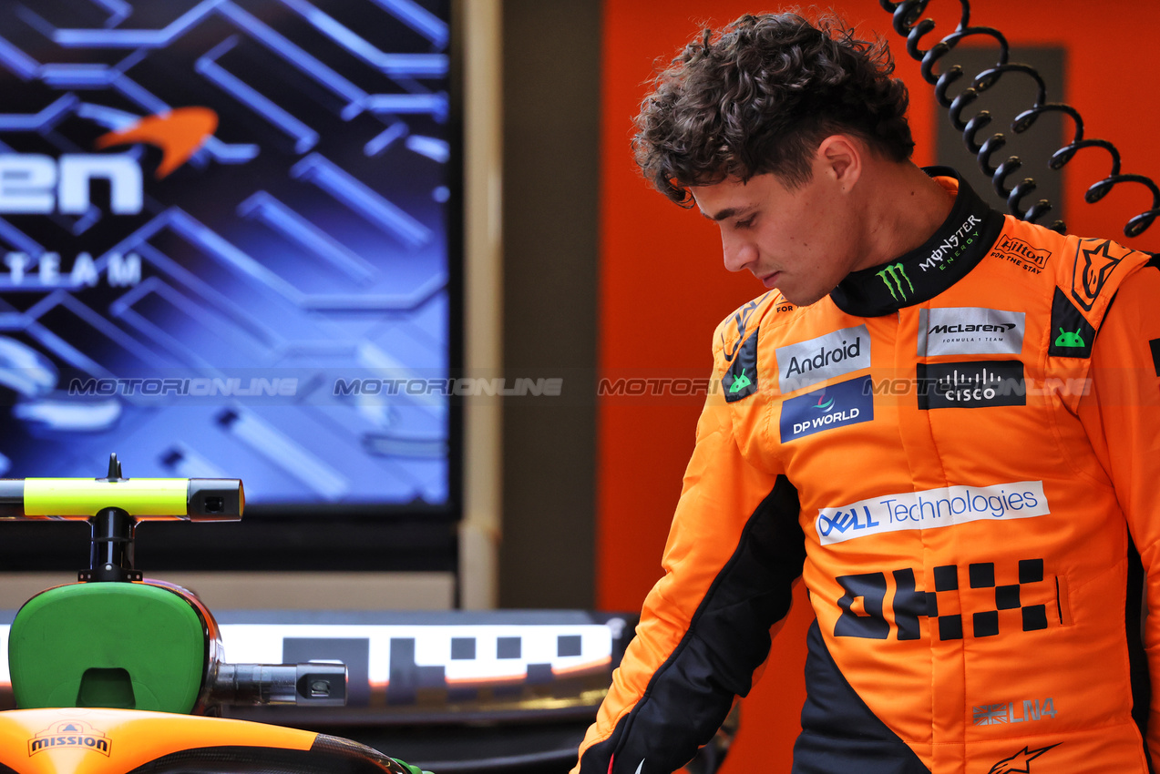 GP STATI UNITI, Lando Norris (GBR) McLaren MCL38.

17.10.2024. Formula 1 World Championship, Rd 19, United States Grand Prix, Austin, Texas, USA, Preparation Day.

 - www.xpbimages.com, EMail: requests@xpbimages.com © Copyright: Rew / XPB Images