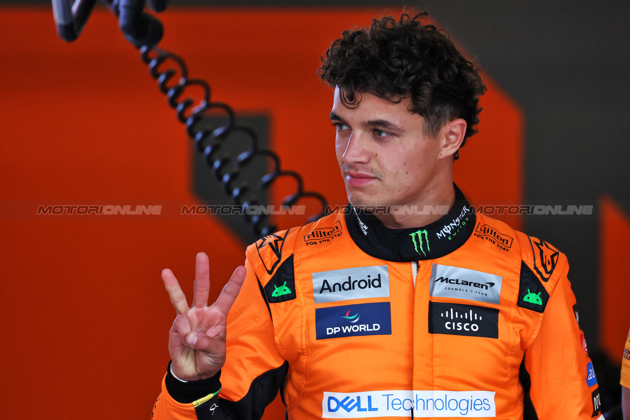 GP STATI UNITI, Lando Norris (GBR) McLaren.

17.10.2024. Formula 1 World Championship, Rd 19, United States Grand Prix, Austin, Texas, USA, Preparation Day.

 - www.xpbimages.com, EMail: requests@xpbimages.com © Copyright: Rew / XPB Images