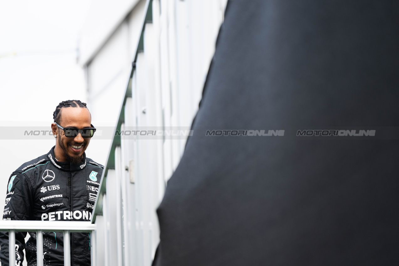 GP STATI UNITI, Lewis Hamilton (GBR) Mercedes AMG F1.

17.10.2024. Formula 1 World Championship, Rd 19, United States Grand Prix, Austin, Texas, USA, Preparation Day.

- www.xpbimages.com, EMail: requests@xpbimages.com © Copyright: Price / XPB Images