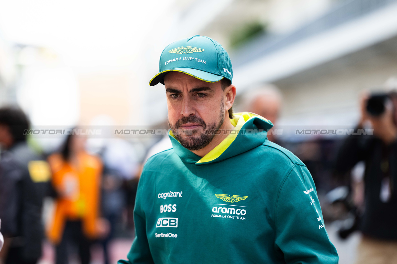 GP STATI UNITI, Fernando Alonso (ESP) Aston Martin F1 Team.

17.10.2024. Formula 1 World Championship, Rd 19, United States Grand Prix, Austin, Texas, USA, Preparation Day.

- www.xpbimages.com, EMail: requests@xpbimages.com © Copyright: Price / XPB Images