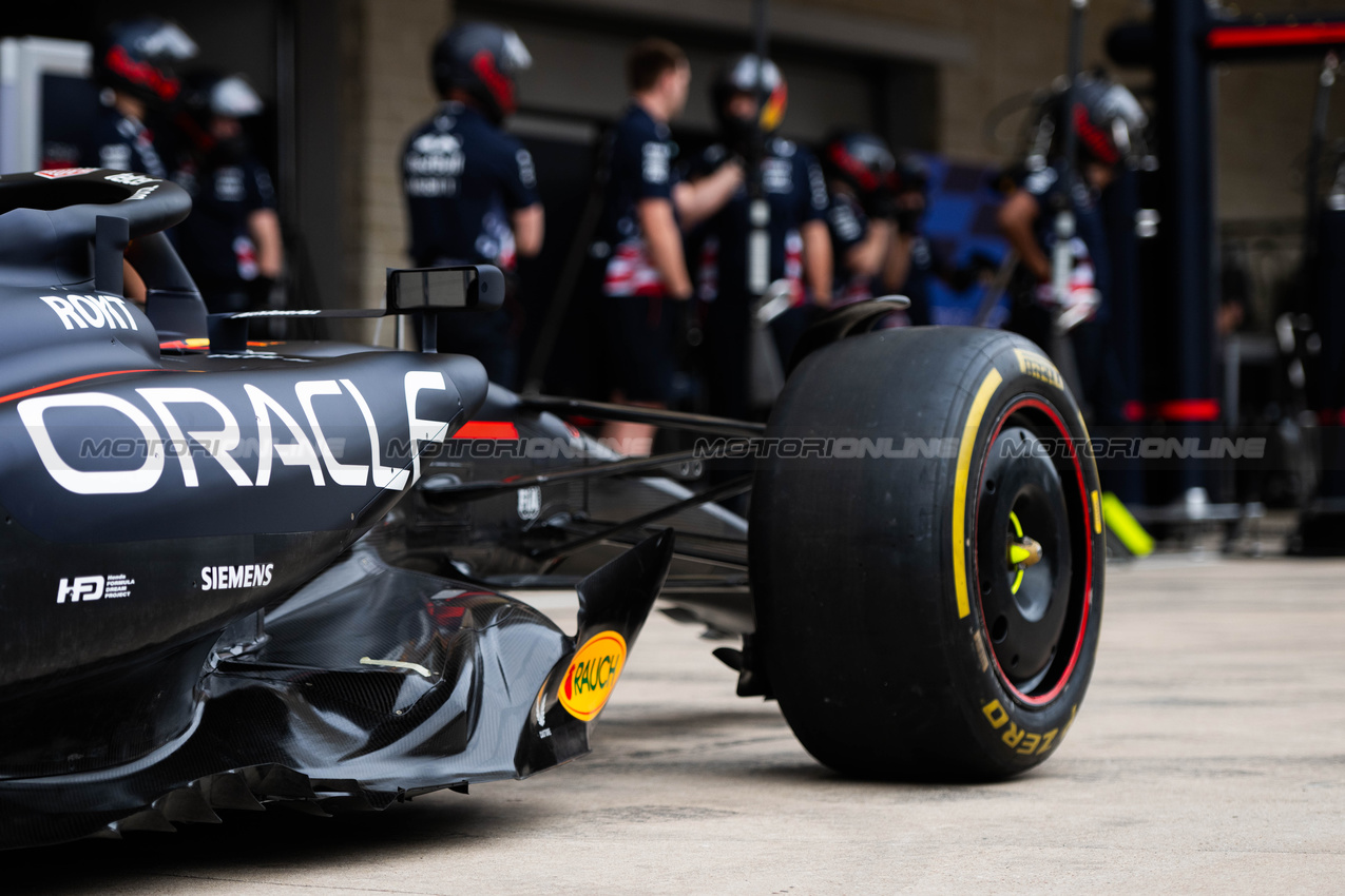 GP STATI UNITI, Red Bull Racing RB20.

17.10.2024. Formula 1 World Championship, Rd 19, United States Grand Prix, Austin, Texas, USA, Preparation Day.

- www.xpbimages.com, EMail: requests@xpbimages.com © Copyright: Price / XPB Images