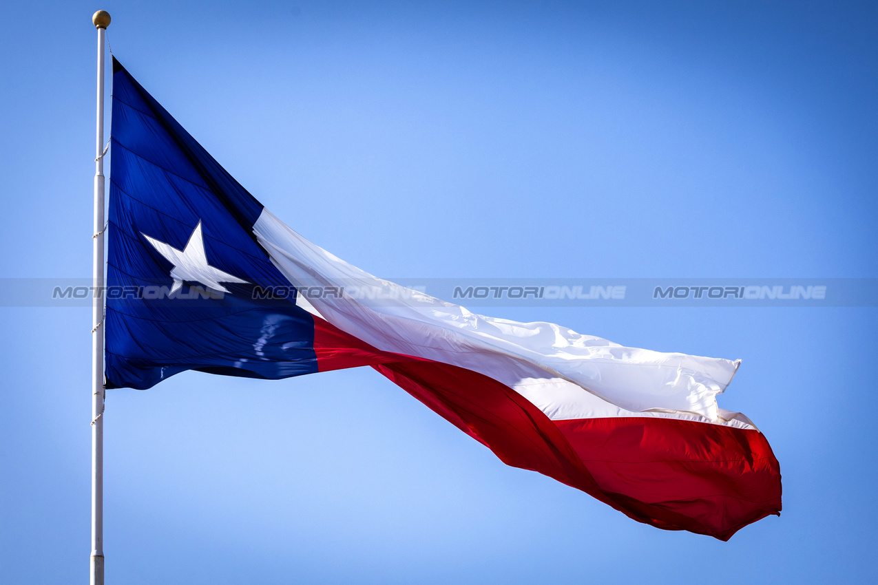 GP STATI UNITI, Circuit Atmosfera - Texas flag.

17.10.2024. Formula 1 World Championship, Rd 19, United States Grand Prix, Austin, Texas, USA, Preparation Day.

- www.xpbimages.com, EMail: requests@xpbimages.com © Copyright: Bearne / XPB Images