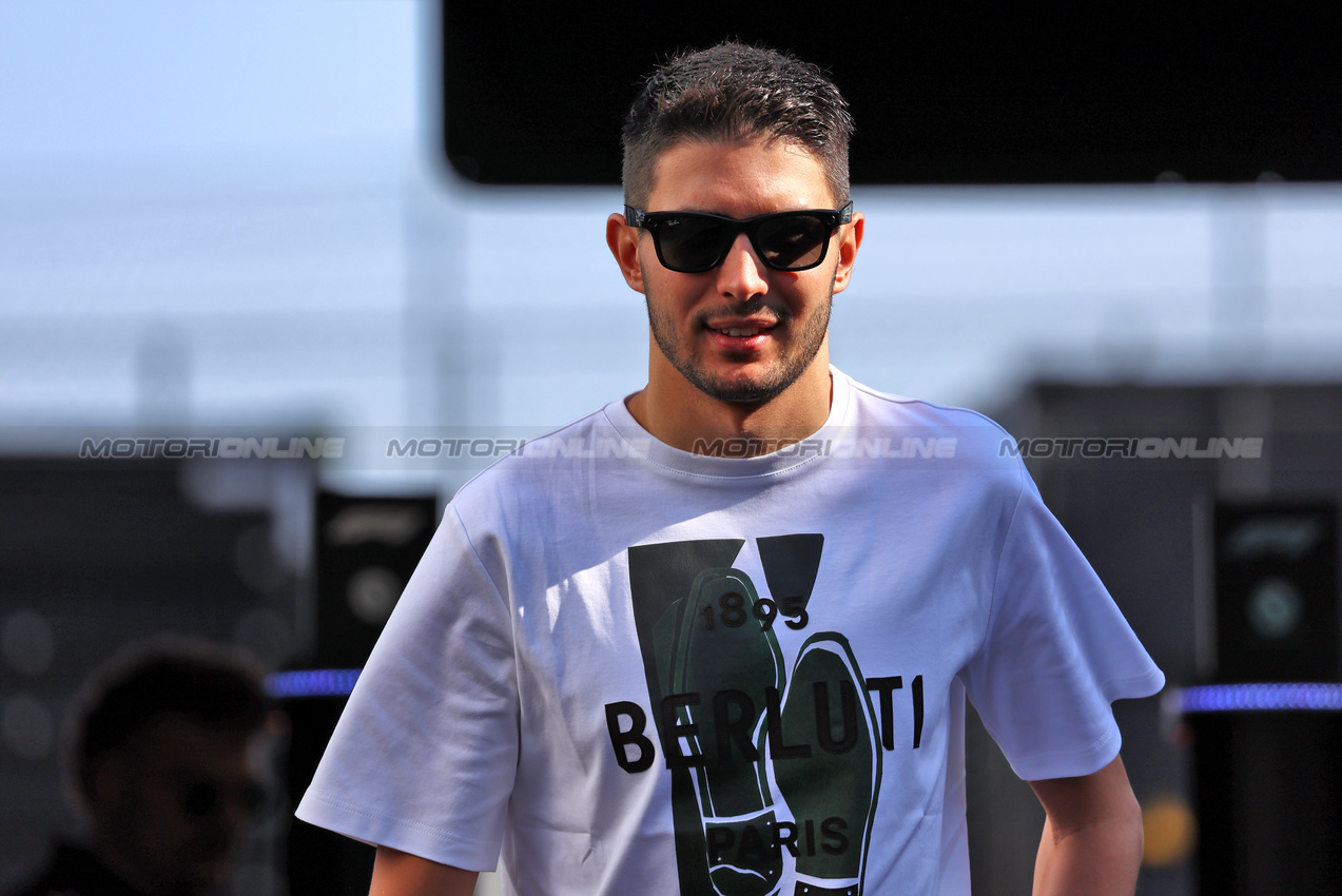 GP STATI UNITI, Esteban Ocon (FRA) Alpine F1 Team.

17.10.2024. Formula 1 World Championship, Rd 19, United States Grand Prix, Austin, Texas, USA, Preparation Day.

 - www.xpbimages.com, EMail: requests@xpbimages.com © Copyright: Rew / XPB Images