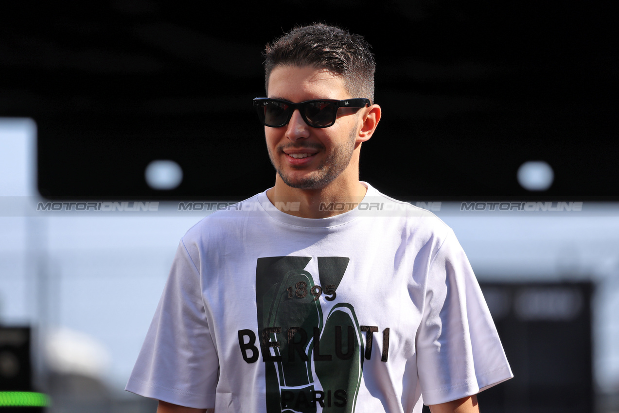 GP STATI UNITI, Esteban Ocon (FRA) Alpine F1 Team.

17.10.2024. Formula 1 World Championship, Rd 19, United States Grand Prix, Austin, Texas, USA, Preparation Day.

 - www.xpbimages.com, EMail: requests@xpbimages.com © Copyright: Rew / XPB Images