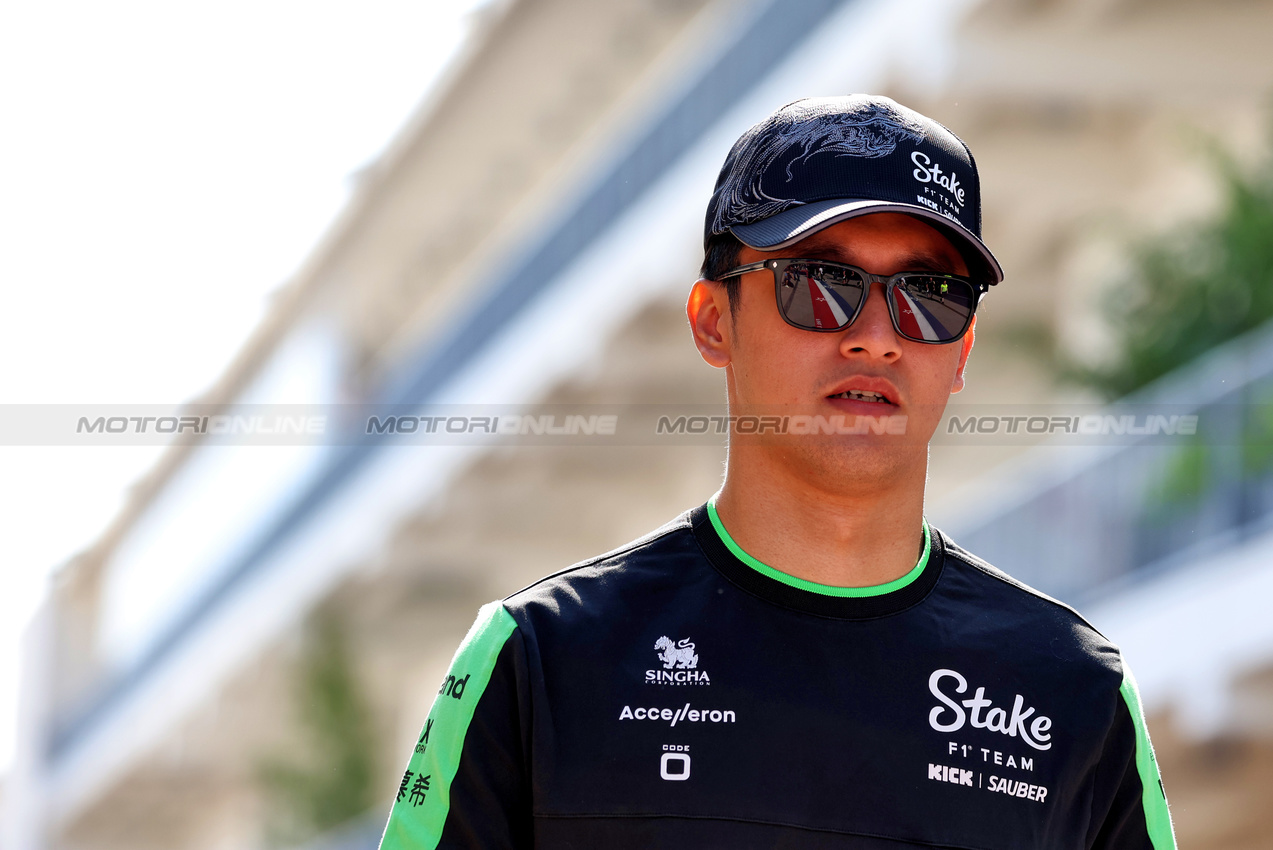 GP STATI UNITI, Zhou Guanyu (CHN) Sauber.

17.10.2024. Formula 1 World Championship, Rd 19, United States Grand Prix, Austin, Texas, USA, Preparation Day.

 - www.xpbimages.com, EMail: requests@xpbimages.com © Copyright: Rew / XPB Images