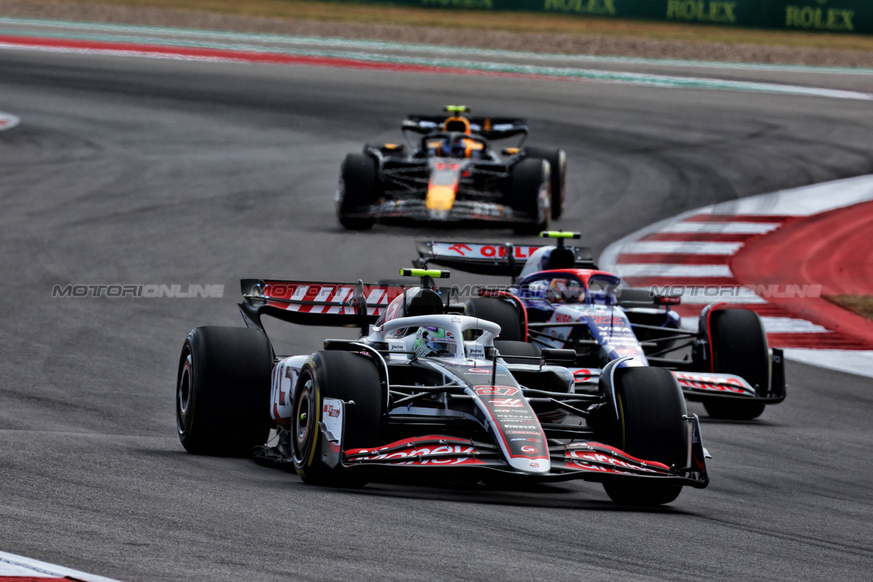 GP STATI UNITI, Nico Hulkenberg (GER) Haas VF-24.

19.10.2024. Formula 1 World Championship, Rd 19, United States Grand Prix, Austin, Texas, USA, Sprint e Qualifiche Day.

 - www.xpbimages.com, EMail: requests@xpbimages.com © Copyright: Coates / XPB Images