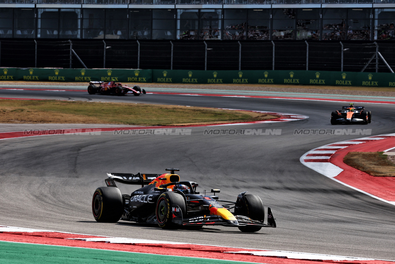 GP STATI UNITI, Max Verstappen (NLD) Red Bull Racing RB20.

19.10.2024. Formula 1 World Championship, Rd 19, United States Grand Prix, Austin, Texas, USA, Sprint e Qualifiche Day.

 - www.xpbimages.com, EMail: requests@xpbimages.com © Copyright: Coates / XPB Images