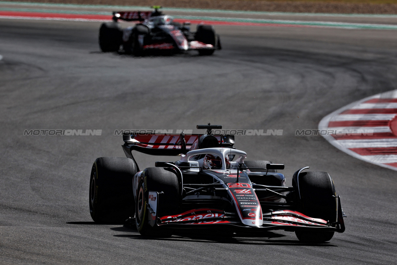 GP STATI UNITI, Kevin Magnussen (DEN) Haas VF-24.

19.10.2024. Formula 1 World Championship, Rd 19, United States Grand Prix, Austin, Texas, USA, Sprint e Qualifiche Day.

 - www.xpbimages.com, EMail: requests@xpbimages.com © Copyright: Coates / XPB Images