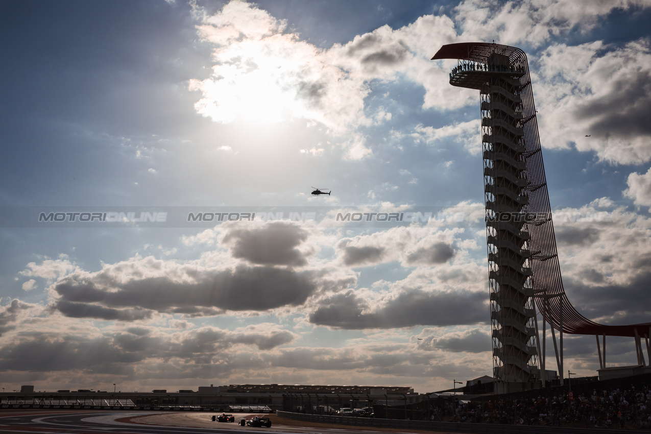 GP STATI UNITI, Fernando Alonso (ESP) Aston Martin F1 Team AMR24.

19.10.2024. Formula 1 World Championship, Rd 19, United States Grand Prix, Austin, Texas, USA, Sprint e Qualifiche Day.

- www.xpbimages.com, EMail: requests@xpbimages.com © Copyright: Bearne / XPB Images