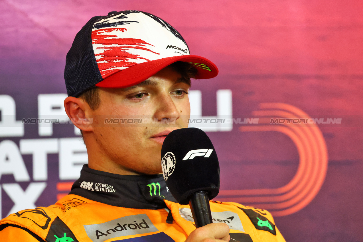 GP STATI UNITI, Lando Norris (GBR) McLaren in the post qualifying FIA Press Conference.

19.10.2024. Formula 1 World Championship, Rd 19, United States Grand Prix, Austin, Texas, USA, Sprint e Qualifiche Day.

- www.xpbimages.com, EMail: requests@xpbimages.com © Copyright: Batchelor / XPB Images