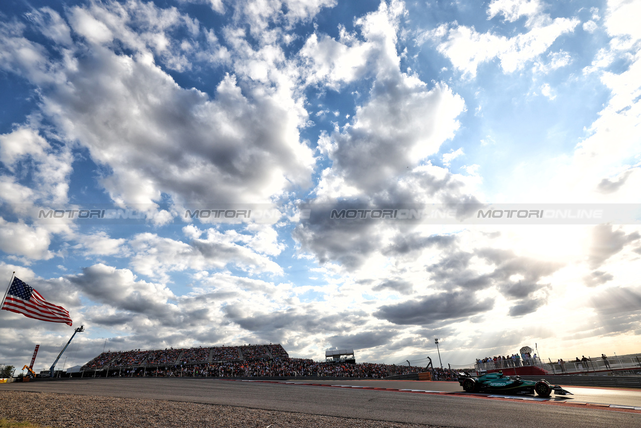 GP STATI UNITI, Fernando Alonso (ESP) Aston Martin F1 Team AMR24.

19.10.2024. Formula 1 World Championship, Rd 19, United States Grand Prix, Austin, Texas, USA, Sprint e Qualifiche Day.

 - www.xpbimages.com, EMail: requests@xpbimages.com © Copyright: Coates / XPB Images