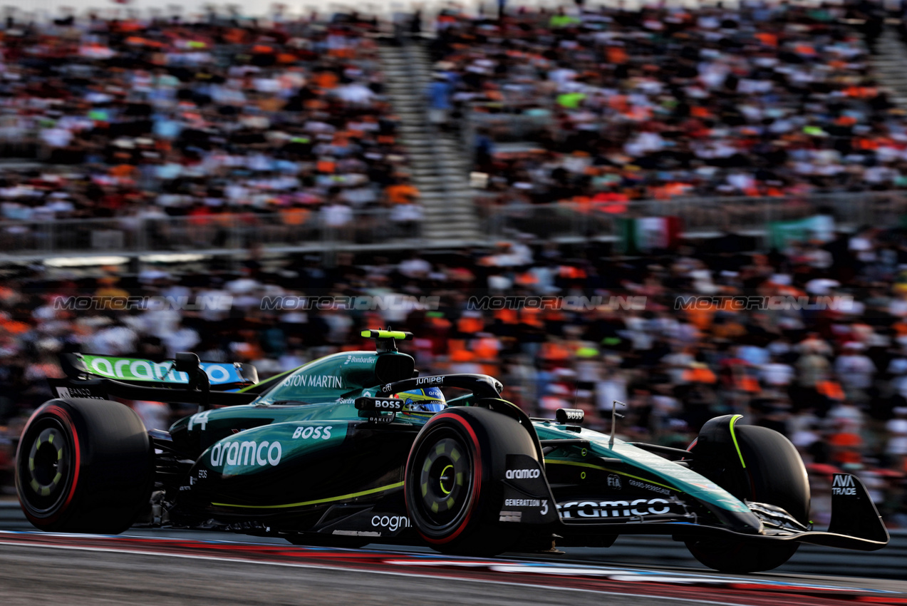 GP STATI UNITI, Fernando Alonso (ESP) Aston Martin F1 Team AMR24.

19.10.2024. Formula 1 World Championship, Rd 19, United States Grand Prix, Austin, Texas, USA, Sprint e Qualifiche Day.

 - www.xpbimages.com, EMail: requests@xpbimages.com © Copyright: Coates / XPB Images