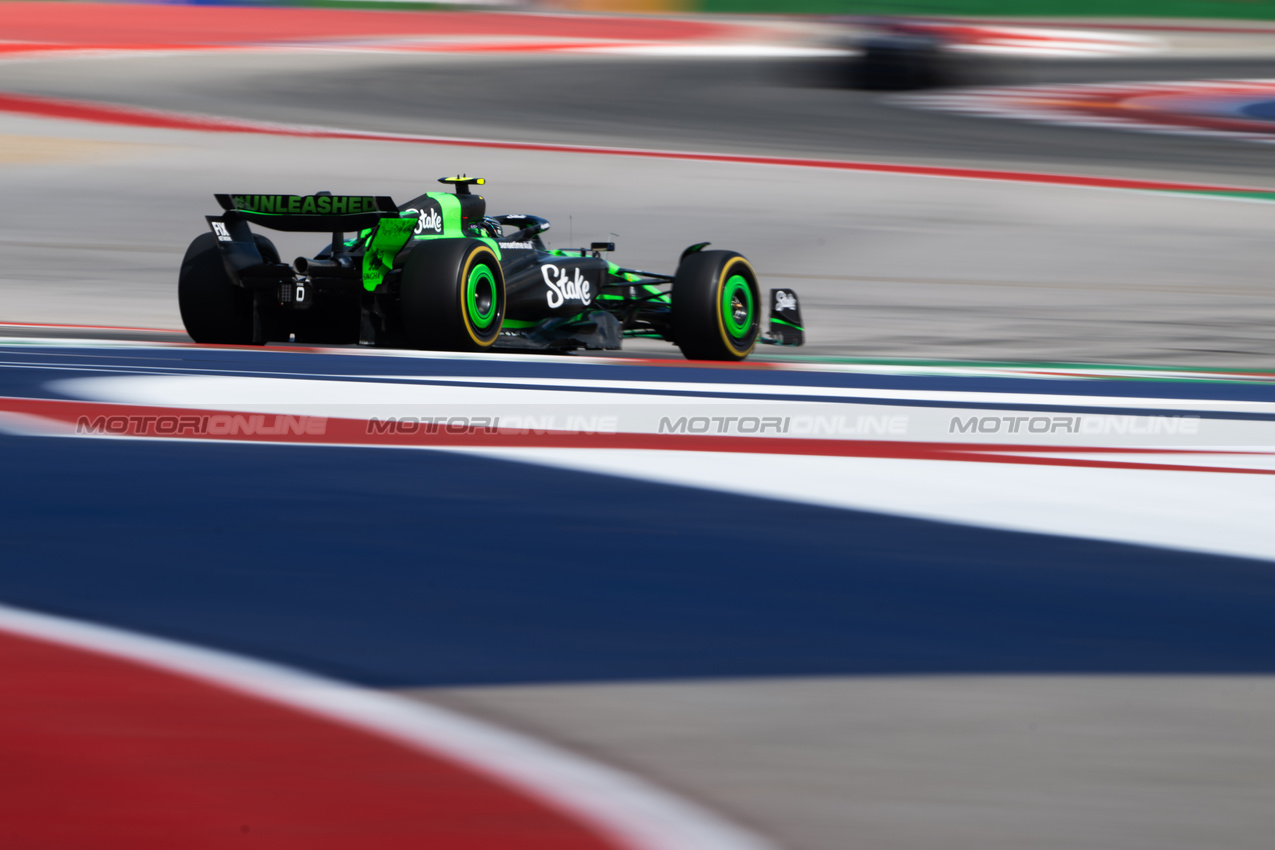 GP STATI UNITI, Zhou Guanyu (CHN) Sauber C44.

19.10.2024. Formula 1 World Championship, Rd 19, United States Grand Prix, Austin, Texas, USA, Sprint e Qualifiche Day.

- www.xpbimages.com, EMail: requests@xpbimages.com © Copyright: Price / XPB Images