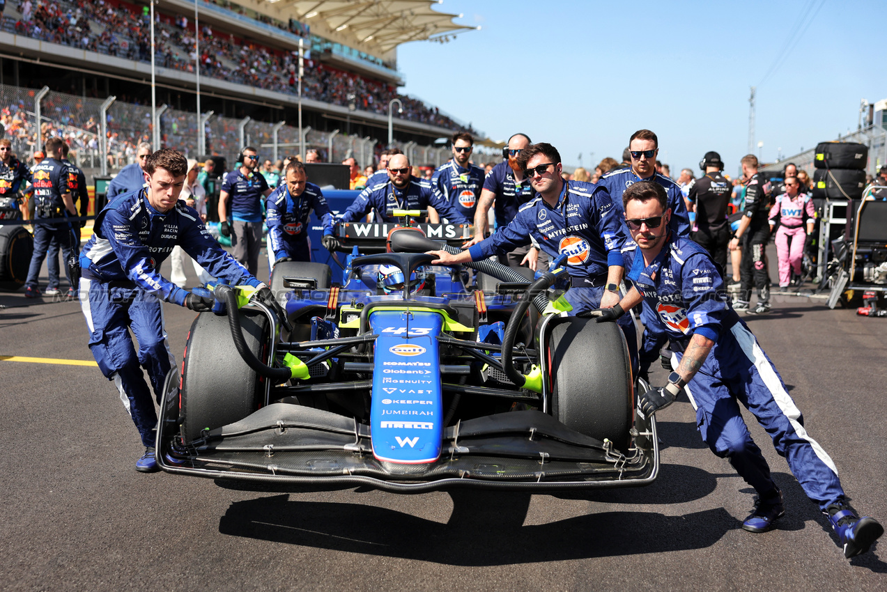 GP STATI UNITI, Franco Colapinto (ARG) Williams Racing FW46 on the grid.

19.10.2024. Formula 1 World Championship, Rd 19, United States Grand Prix, Austin, Texas, USA, Sprint e Qualifiche Day.

- www.xpbimages.com, EMail: requests@xpbimages.com © Copyright: Bearne / XPB Images