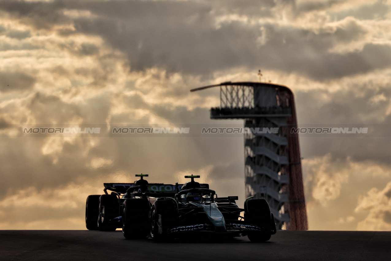 GP STATI UNITI, Fernando Alonso (ESP) Aston Martin F1 Team AMR24.

19.10.2024. Formula 1 World Championship, Rd 19, United States Grand Prix, Austin, Texas, USA, Sprint e Qualifiche Day.

 - www.xpbimages.com, EMail: requests@xpbimages.com © Copyright: Rew / XPB Images