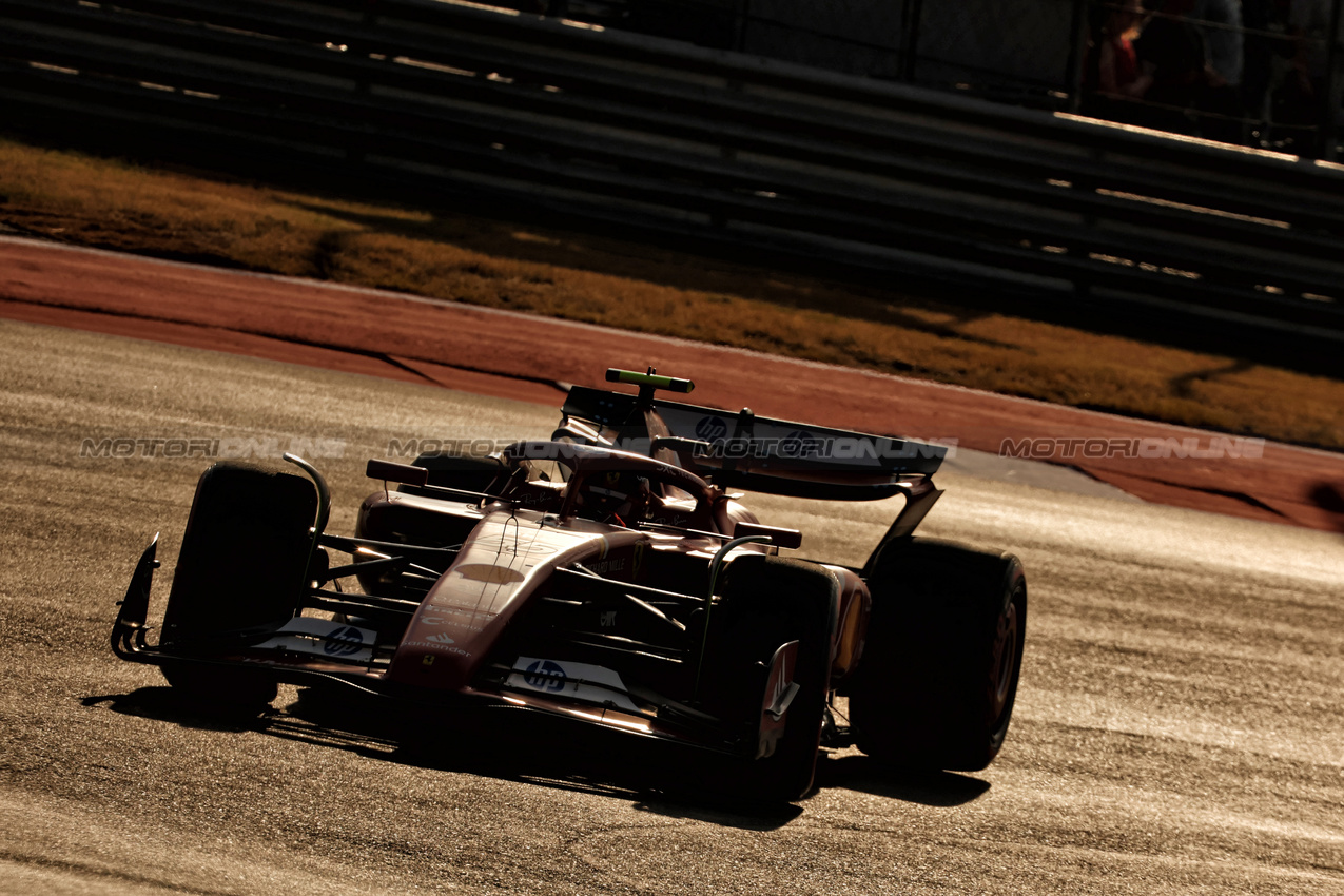 GP STATI UNITI, Carlos Sainz Jr (ESP) Ferrari SF-24.

19.10.2024. Formula 1 World Championship, Rd 19, United States Grand Prix, Austin, Texas, USA, Sprint e Qualifiche Day.

 - www.xpbimages.com, EMail: requests@xpbimages.com © Copyright: Coates / XPB Images