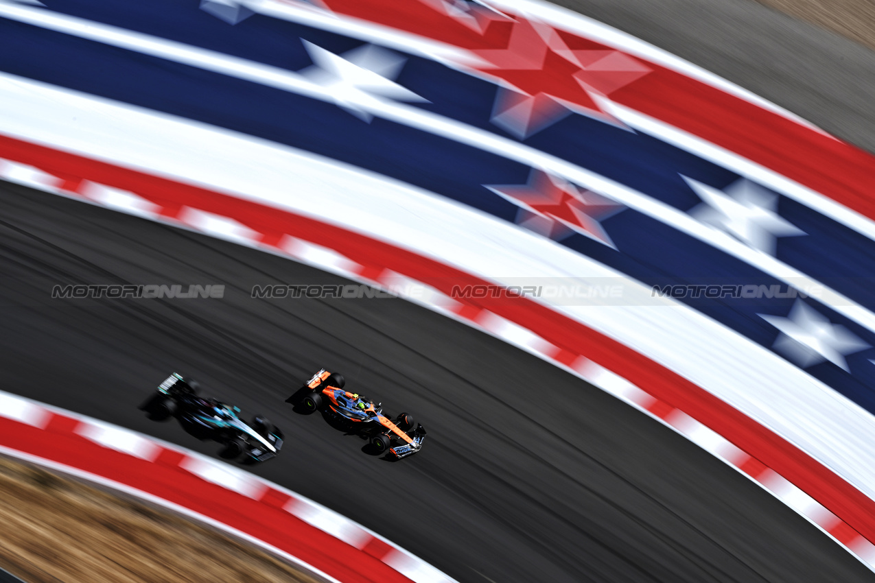 GP STATI UNITI, Lando Norris (GBR) McLaren MCL38.

18.10.2024. Formula 1 World Championship, Rd 19, United States Grand Prix, Austin, Texas, USA, Sprint Qualifiche Day

- www.xpbimages.com, EMail: requests@xpbimages.com © Copyright: Price / XPB Images