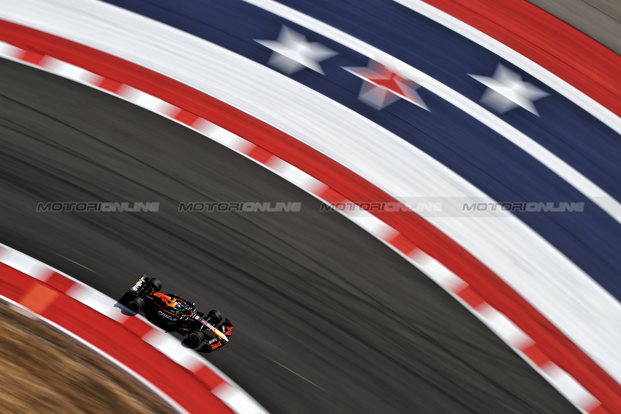 GP STATI UNITI, Max Verstappen (NLD) Red Bull Racing RB20.

18.10.2024. Formula 1 World Championship, Rd 19, United States Grand Prix, Austin, Texas, USA, Sprint Qualifiche Day

- www.xpbimages.com, EMail: requests@xpbimages.com © Copyright: Price / XPB Images