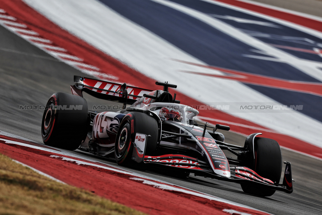 GP STATI UNITI, Kevin Magnussen (DEN) Haas VF-24.

18.10.2024. Formula 1 World Championship, Rd 19, United States Grand Prix, Austin, Texas, USA, Sprint Qualifiche Day

- www.xpbimages.com, EMail: requests@xpbimages.com © Copyright: Moy / XPB Images