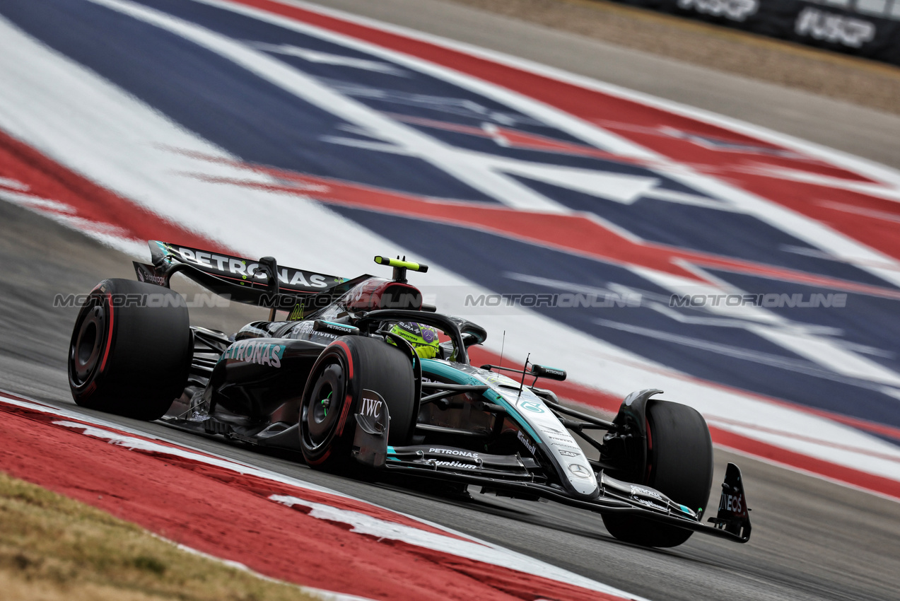 GP STATI UNITI, Lewis Hamilton (GBR) Mercedes AMG F1 W15.

18.10.2024. Formula 1 World Championship, Rd 19, United States Grand Prix, Austin, Texas, USA, Sprint Qualifiche Day

- www.xpbimages.com, EMail: requests@xpbimages.com © Copyright: Moy / XPB Images