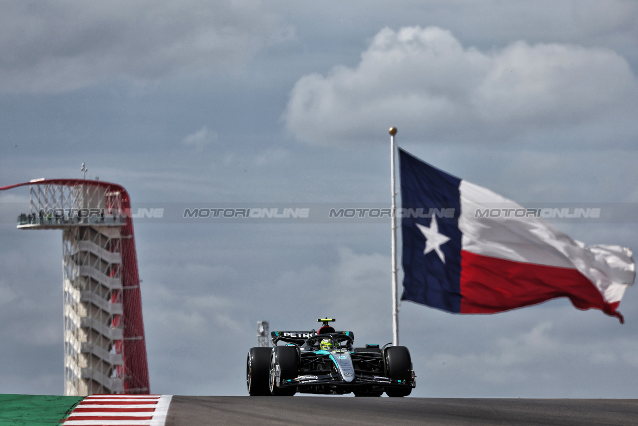 GP STATI UNITI, Lewis Hamilton (GBR) Mercedes AMG F1 W15.

18.10.2024. Formula 1 World Championship, Rd 19, United States Grand Prix, Austin, Texas, USA, Sprint Qualifiche Day

- www.xpbimages.com, EMail: requests@xpbimages.com © Copyright: Moy / XPB Images