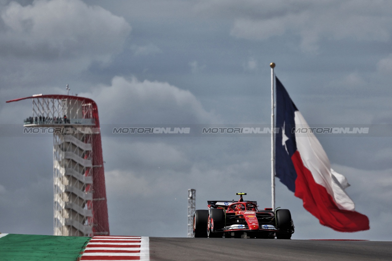 GP STATI UNITI, Carlos Sainz Jr (ESP) Ferrari SF-24.

18.10.2024. Formula 1 World Championship, Rd 19, United States Grand Prix, Austin, Texas, USA, Sprint Qualifiche Day

- www.xpbimages.com, EMail: requests@xpbimages.com © Copyright: Moy / XPB Images