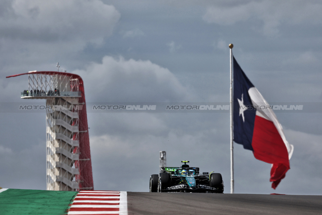 GP STATI UNITI, Fernando Alonso (ESP) Aston Martin F1 Team AMR24.

18.10.2024. Formula 1 World Championship, Rd 19, United States Grand Prix, Austin, Texas, USA, Sprint Qualifiche Day

- www.xpbimages.com, EMail: requests@xpbimages.com © Copyright: Moy / XPB Images