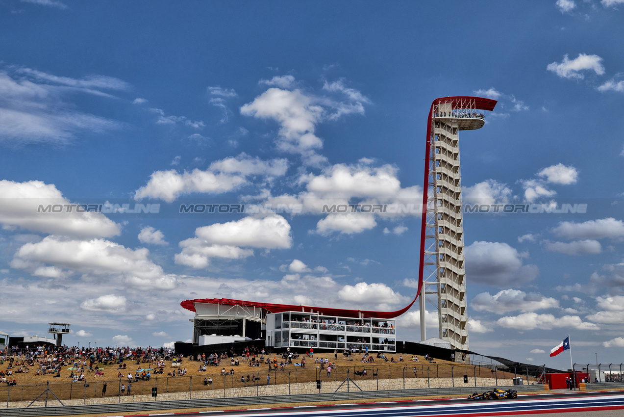 GP STATI UNITI, Esteban Ocon (FRA) Alpine F1 Team A524.

18.10.2024. Formula 1 World Championship, Rd 19, United States Grand Prix, Austin, Texas, USA, Sprint Qualifiche Day

 - www.xpbimages.com, EMail: requests@xpbimages.com © Copyright: Rew / XPB Images