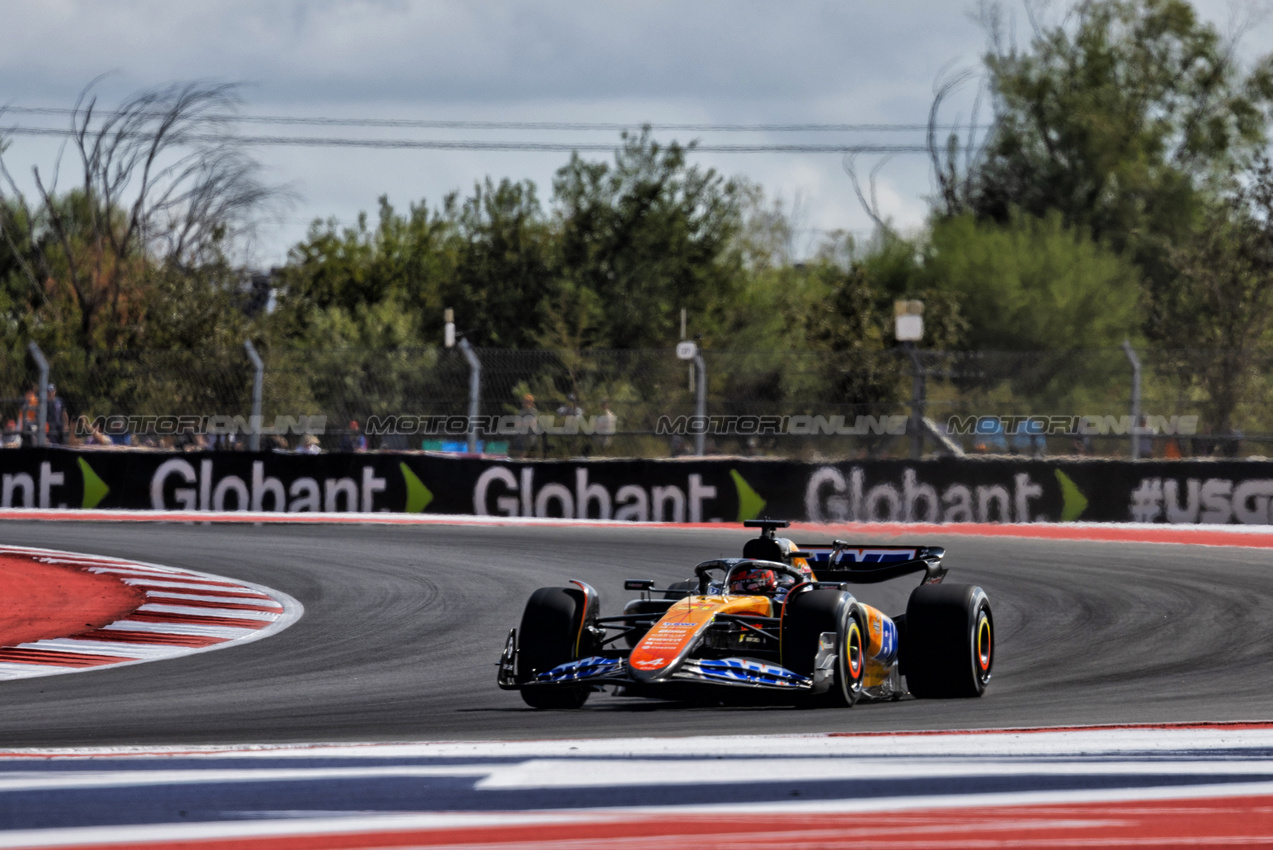 GP STATI UNITI, Esteban Ocon (FRA) Alpine F1 Team A524.

18.10.2024. Formula 1 World Championship, Rd 19, United States Grand Prix, Austin, Texas, USA, Sprint Qualifiche Day

 - www.xpbimages.com, EMail: requests@xpbimages.com © Copyright: Rew / XPB Images