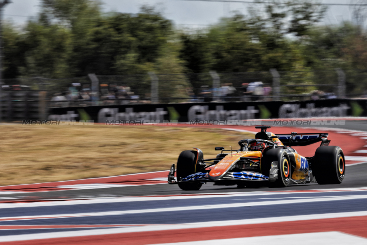 GP STATI UNITI, Esteban Ocon (FRA) Alpine F1 Team A524.

18.10.2024. Formula 1 World Championship, Rd 19, United States Grand Prix, Austin, Texas, USA, Sprint Qualifiche Day

 - www.xpbimages.com, EMail: requests@xpbimages.com © Copyright: Rew / XPB Images