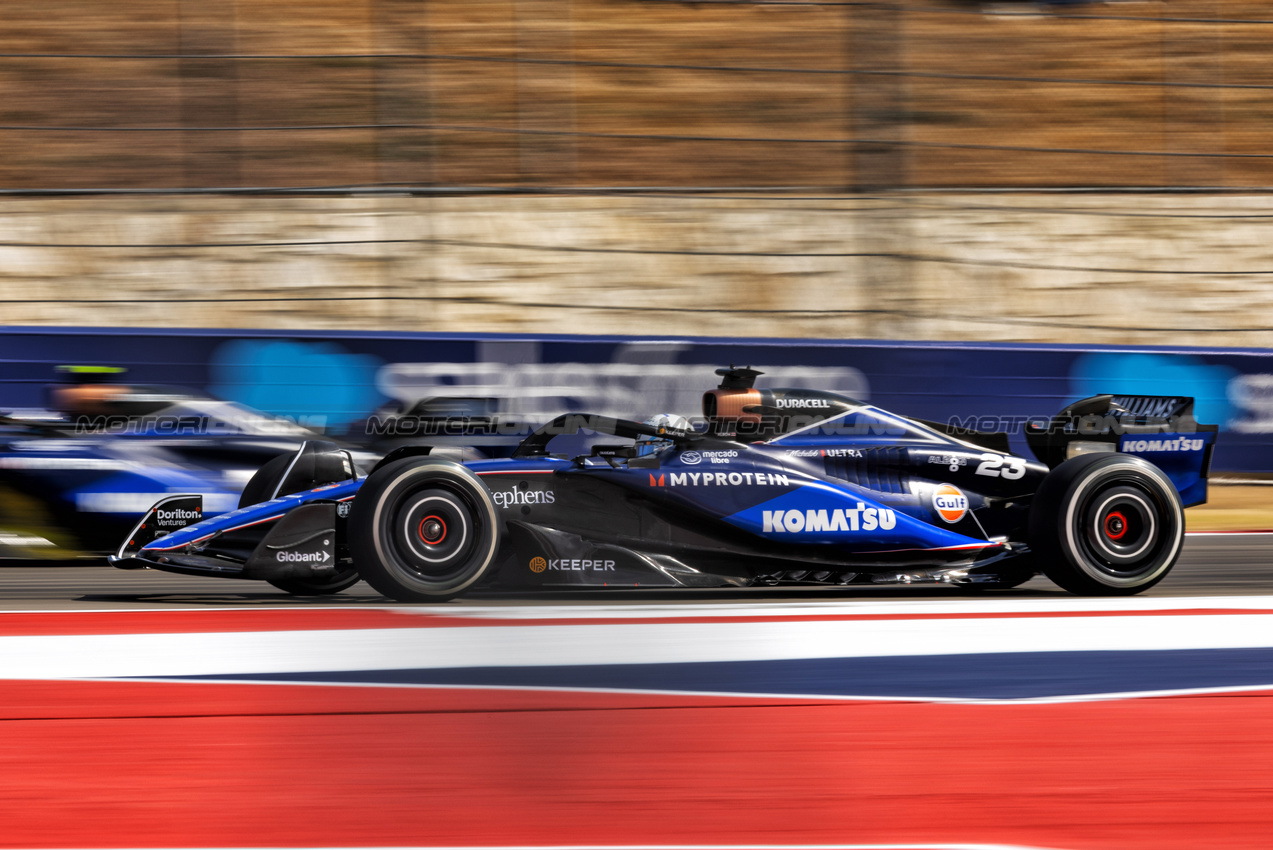 GP STATI UNITI, Alexander Albon (THA) Williams Racing FW46.

18.10.2024. Formula 1 World Championship, Rd 19, United States Grand Prix, Austin, Texas, USA, Sprint Qualifiche Day

 - www.xpbimages.com, EMail: requests@xpbimages.com © Copyright: Rew / XPB Images