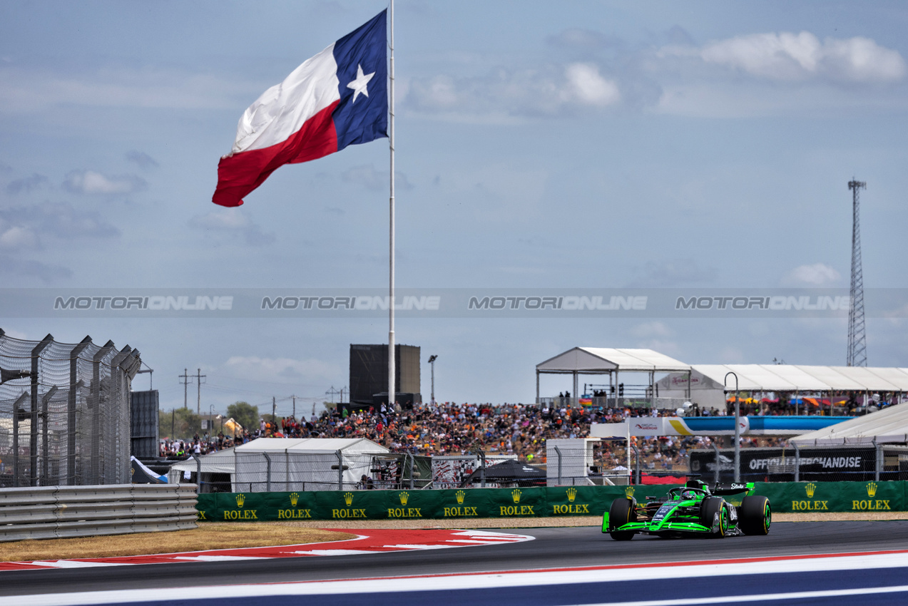 GP STATI UNITI, Valtteri Bottas (FIN) Sauber C44.

18.10.2024. Formula 1 World Championship, Rd 19, United States Grand Prix, Austin, Texas, USA, Sprint Qualifiche Day

 - www.xpbimages.com, EMail: requests@xpbimages.com © Copyright: Rew / XPB Images