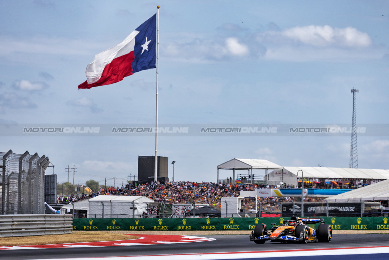 GP STATI UNITI, Esteban Ocon (FRA) Alpine F1 Team A524.

18.10.2024. Formula 1 World Championship, Rd 19, United States Grand Prix, Austin, Texas, USA, Sprint Qualifiche Day

 - www.xpbimages.com, EMail: requests@xpbimages.com © Copyright: Rew / XPB Images