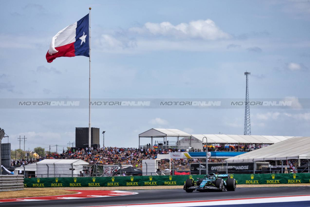 GP STATI UNITI, Lance Stroll (CDN) Aston Martin F1 Team AMR24.

18.10.2024. Formula 1 World Championship, Rd 19, United States Grand Prix, Austin, Texas, USA, Sprint Qualifiche Day

 - www.xpbimages.com, EMail: requests@xpbimages.com © Copyright: Rew / XPB Images