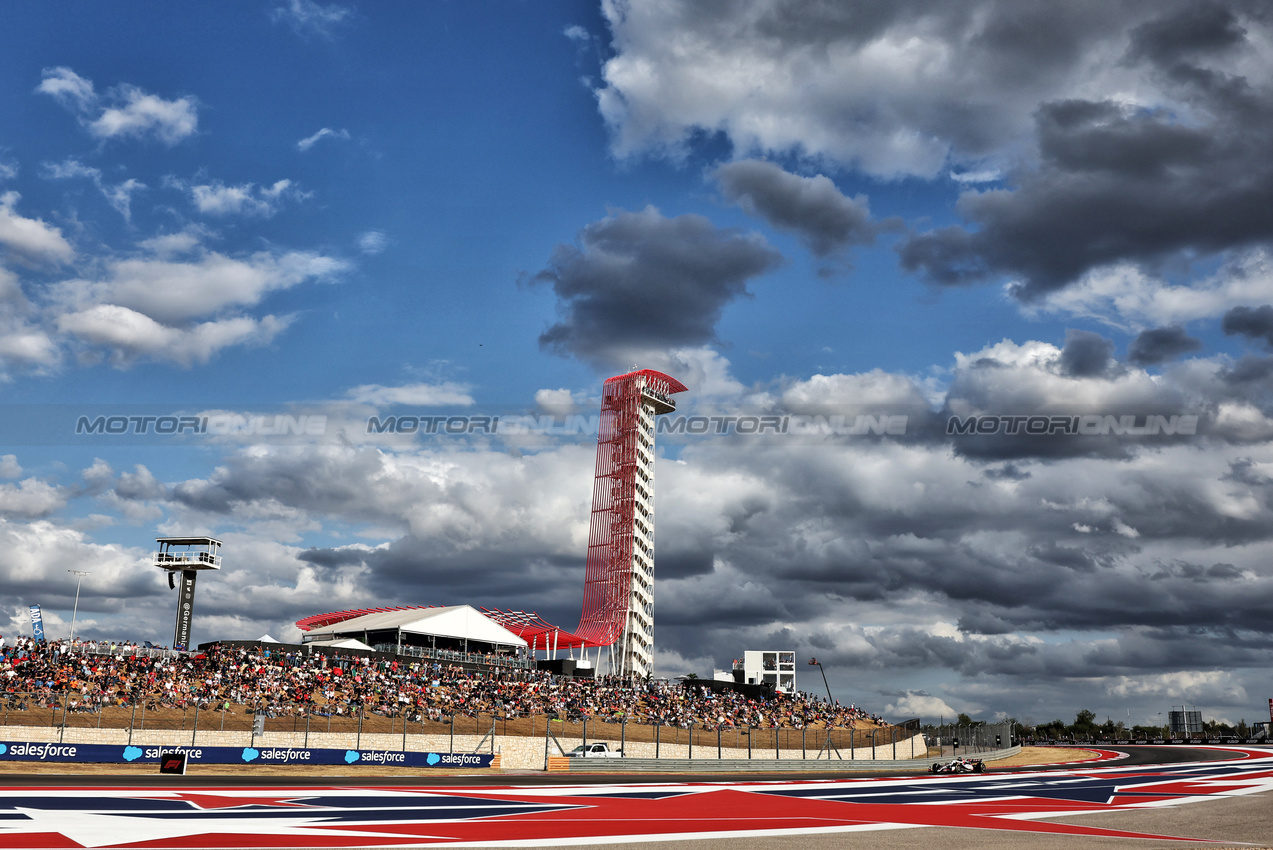 GP STATI UNITI, Kevin Magnussen (DEN) Haas VF-24.

18.10.2024. Formula 1 World Championship, Rd 19, United States Grand Prix, Austin, Texas, USA, Sprint Qualifiche Day

- www.xpbimages.com, EMail: requests@xpbimages.com © Copyright: Moy / XPB Images