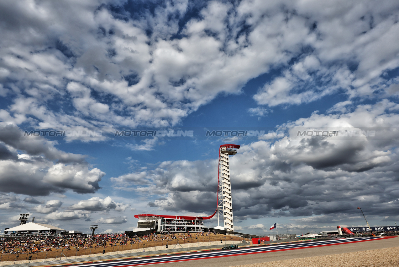 GP STATI UNITI, Lance Stroll (CDN) Aston Martin F1 Team AMR24.

18.10.2024. Formula 1 World Championship, Rd 19, United States Grand Prix, Austin, Texas, USA, Sprint Qualifiche Day

- www.xpbimages.com, EMail: requests@xpbimages.com © Copyright: Moy / XPB Images