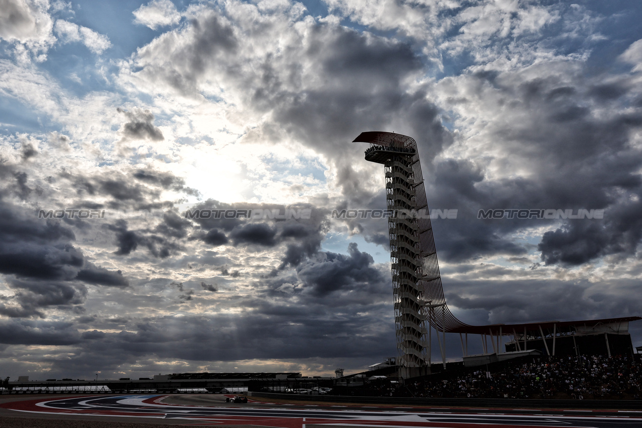 GP STATI UNITI, Kevin Magnussen (DEN) Haas VF-24.

18.10.2024. Formula 1 World Championship, Rd 19, United States Grand Prix, Austin, Texas, USA, Sprint Qualifiche Day

- www.xpbimages.com, EMail: requests@xpbimages.com © Copyright: Moy / XPB Images