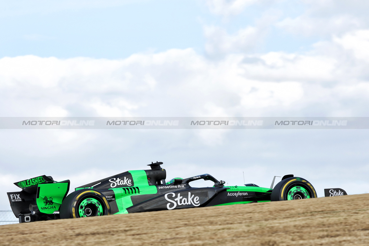 GP STATI UNITI, Valtteri Bottas (FIN) Sauber C44.

18.10.2024. Formula 1 World Championship, Rd 19, United States Grand Prix, Austin, Texas, USA, Sprint Qualifiche Day

- www.xpbimages.com, EMail: requests@xpbimages.com © Copyright: Bearne / XPB Images