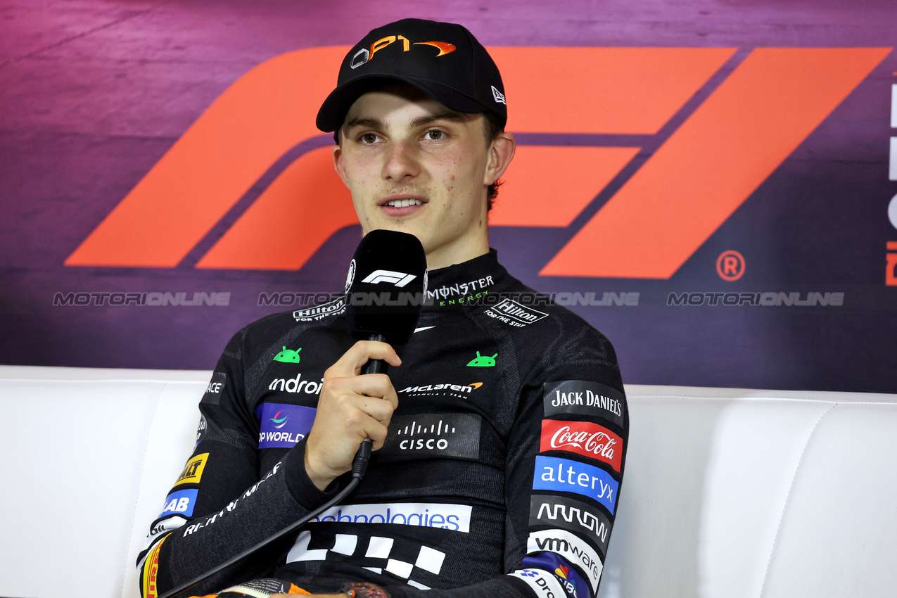 GP UNGHERIA, Oscar Piastri (AUS) McLaren in the post race FIA Press Conference.

21.07.2024. Formula 1 World Championship, Rd 13, Hungarian Grand Prix, Budapest, Hungary, Gara Day.

- www.xpbimages.com, EMail: requests@xpbimages.com © Copyright: Bearne / XPB Images