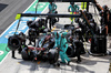 GP UNGHERIA, Lewis Hamilton (GBR) Mercedes AMG F1 W15 makes a pit stop.

21.07.2024. Formula 1 World Championship, Rd 13, Hungarian Grand Prix, Budapest, Hungary, Gara Day.

- www.xpbimages.com, EMail: requests@xpbimages.com © Copyright: Bearne / XPB Images