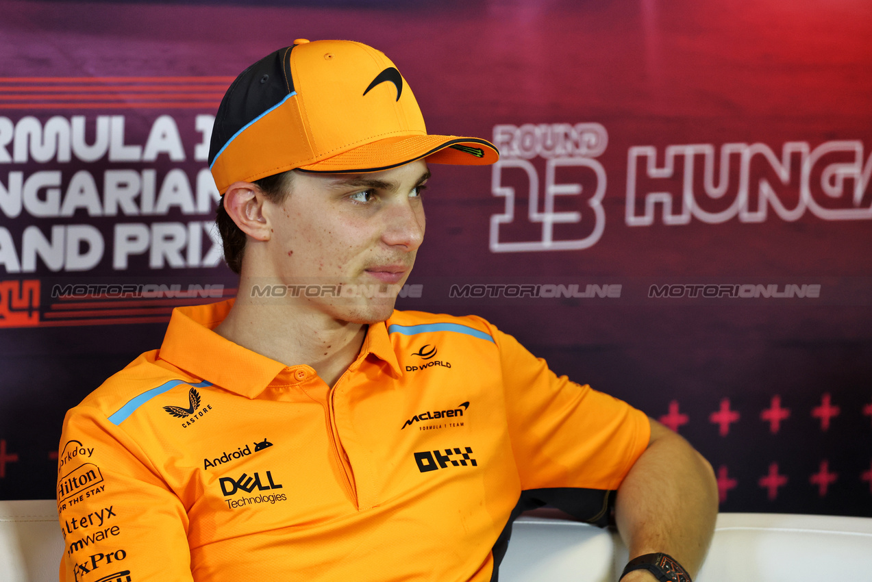 GP UNGHERIA, Oscar Piastri (AUS) McLaren in the FIA Press Conference.

18.07.2024. Formula 1 World Championship, Rd 13, Hungarian Grand Prix, Budapest, Hungary, Preparation Day.

- www.xpbimages.com, EMail: requests@xpbimages.com © Copyright: Bearne / XPB Images