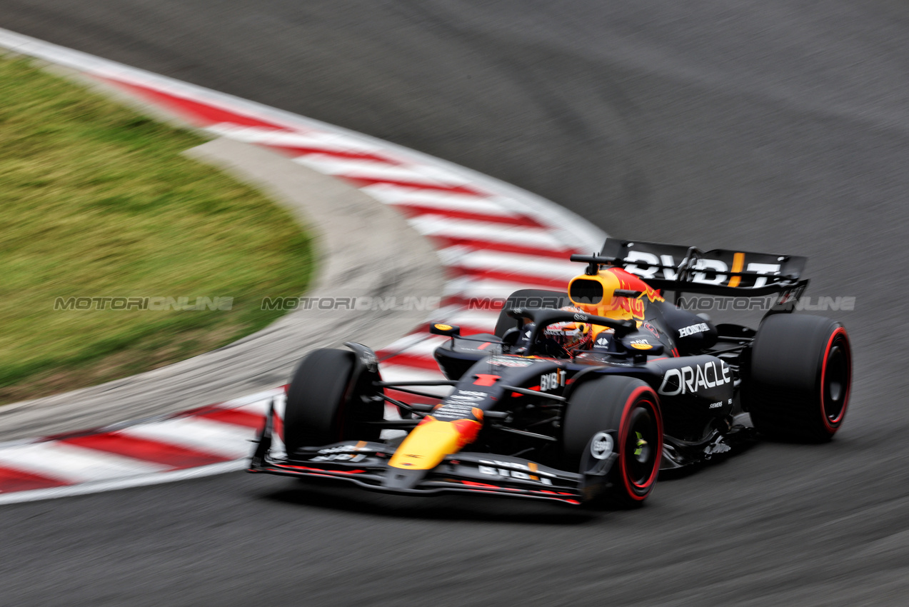 GP UNGHERIA, Max Verstappen (NLD) Red Bull Racing RB20.

20.07.2024. Formula 1 World Championship, Rd 13, Hungarian Grand Prix, Budapest, Hungary, Qualifiche Day.

 - www.xpbimages.com, EMail: requests@xpbimages.com © Copyright: Coates / XPB Images