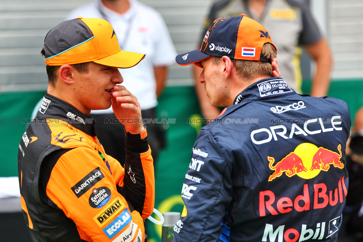 GP UNGHERIA, (L to R): Pole sitter Lando Norris (GBR) McLaren in qualifying parc ferme with third placed Max Verstappen (NLD) Red Bull Racing.

20.07.2024. Formula 1 World Championship, Rd 13, Hungarian Grand Prix, Budapest, Hungary, Qualifiche Day.

- www.xpbimages.com, EMail: requests@xpbimages.com © Copyright: Batchelor / XPB Images