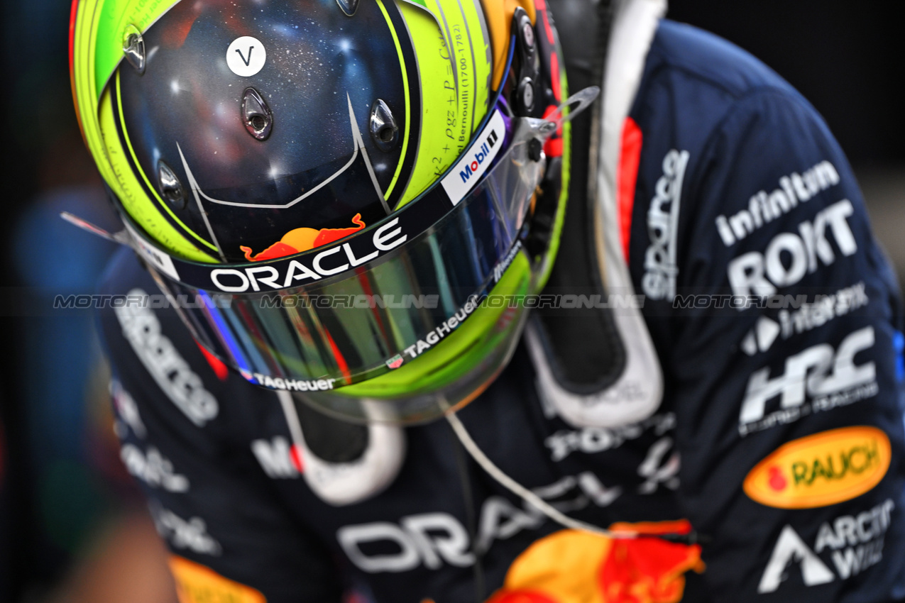 TEST ABU DHABI